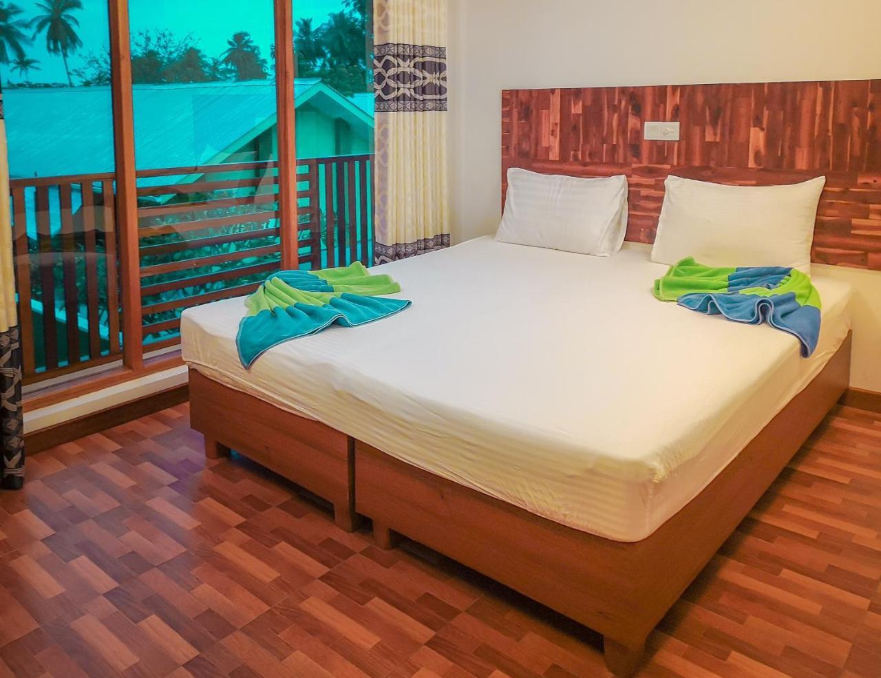 Seena Inn Fulidhoo Exterior foto